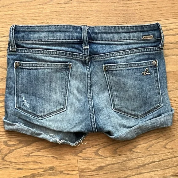 DL1961 Lucy Denim distressed blue Jean girls shorts 14 - Picture 11 of 11